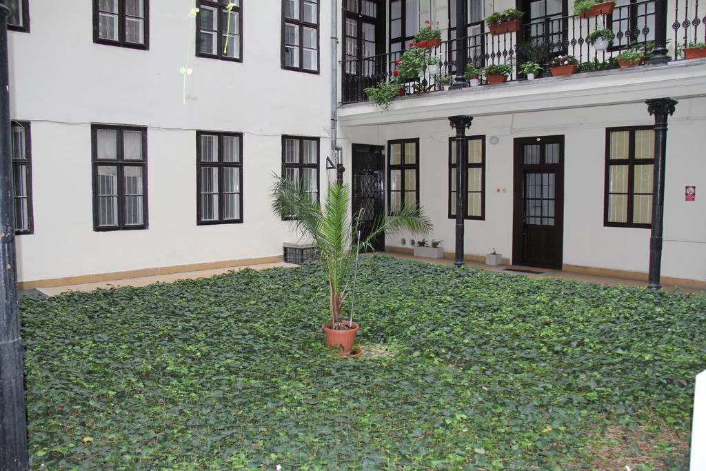 Queen Zita Apt 130 M2 Near Chain Bridge Budapest Exterior foto